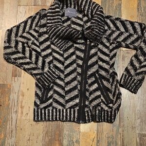 Paper Crane Monochrome Chevron Knit Sweater
